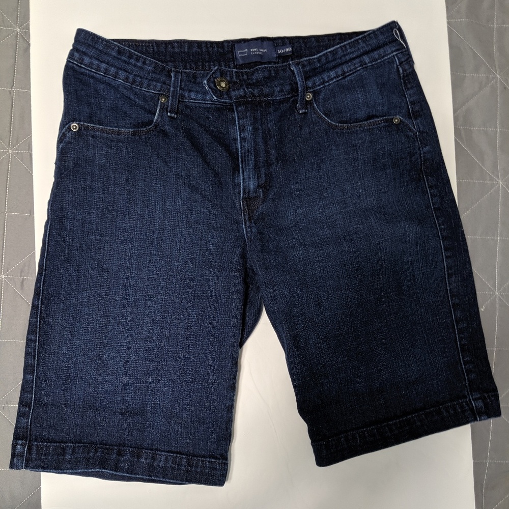 Levi's - Picture 2 of 6